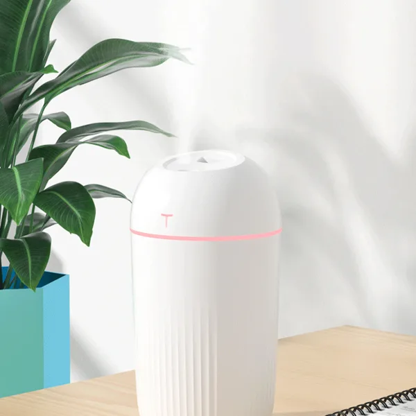 Kompakt RGB Işıklı 10 Saat Çalışan Oto/Masa Hava Nemlendirici Ultrasonik Buhurdanlık